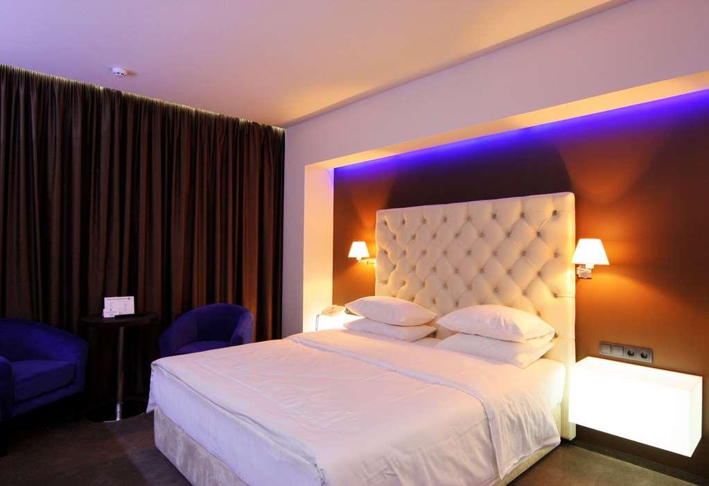 Lh Hotel&Spa Lemberg Zimmer foto